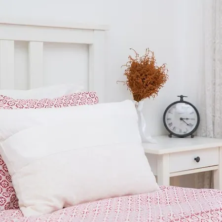 Cosy With Acropolis View Apartment *